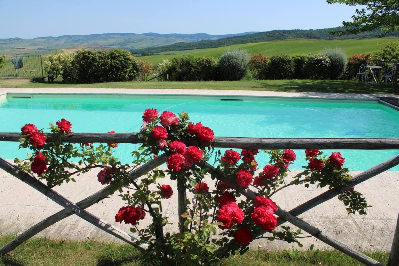 Agriturismo La Paciarella Villa Campiglia d'Orcia Luaran gambar